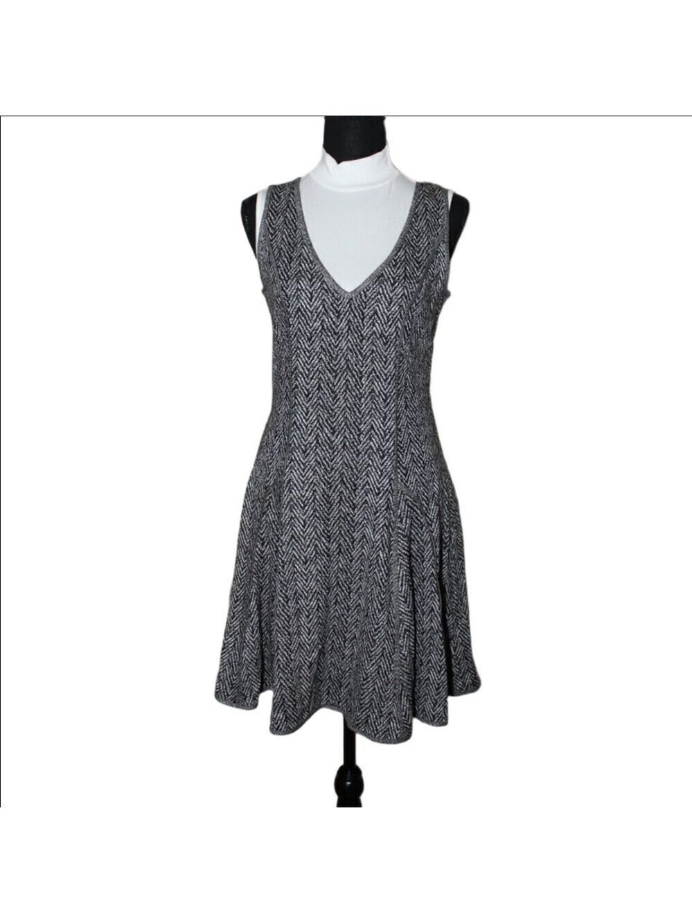 Black Halo Womens Sweater Sleeveless Tank Skater Style Sweater Dress Size Med